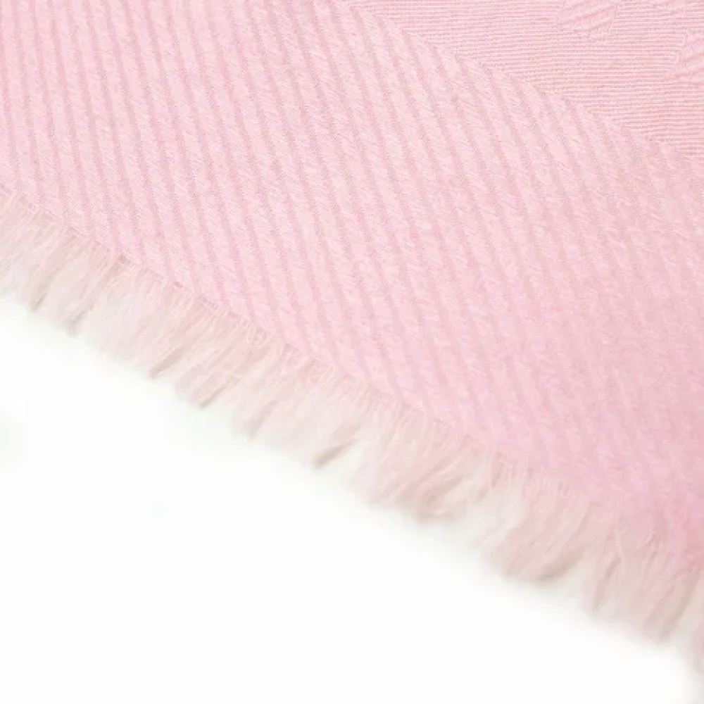 Gucci Vintage Pre-owned Wool scarves Pink Dames