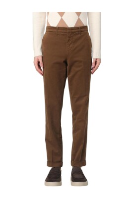 versatile-beige-chinos-pants