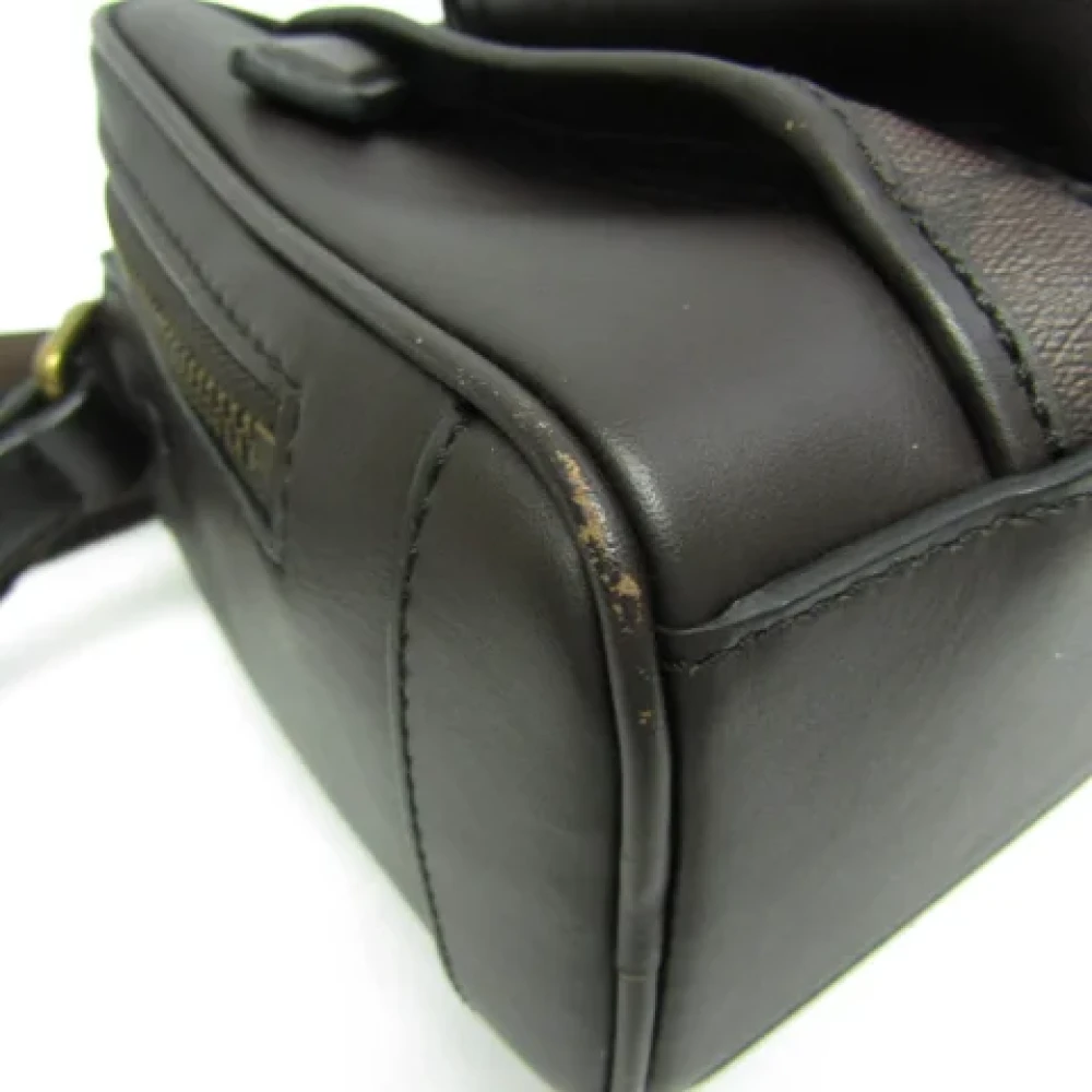 Coach Pre-owned Fabric shoulder-bags Black Dames