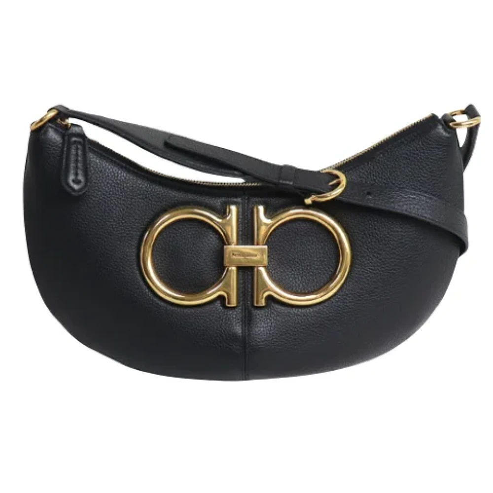 Salvatore Ferragamo Pre-owned Leather shoulder-bags Black Dames