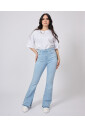 blauwe-bootcut-jeans-met-splitten