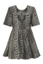 mini-robe-leopard-a-jupe-ample