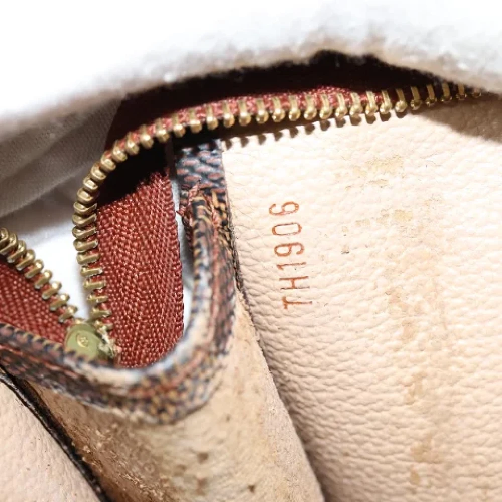 Louis Vuitton Vintage Pre-owned Canvas pouches Brown Dames