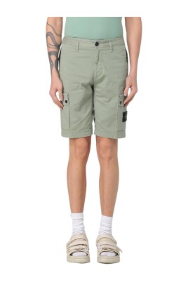 stiliga-cargo-shorts-med-flera-fickor