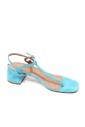 sandales-en-daim-bleu-clair