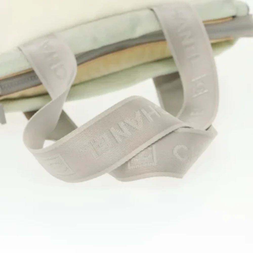 Chanel Vintage Pre-owned Nylon chanel-bags White Dames