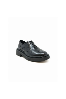 black-leather-ballerinas