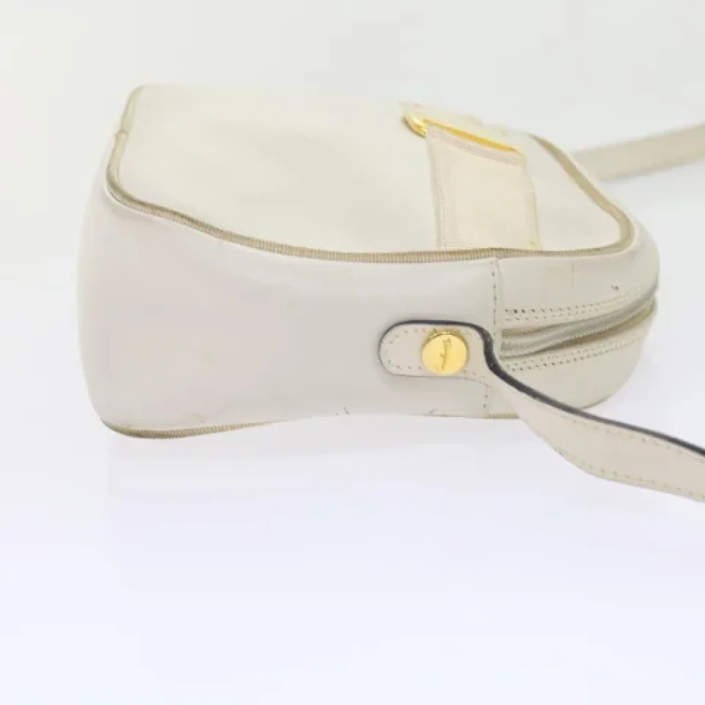 Salvatore Ferragamo Pre-owned Leather shoulder-bags White Dames