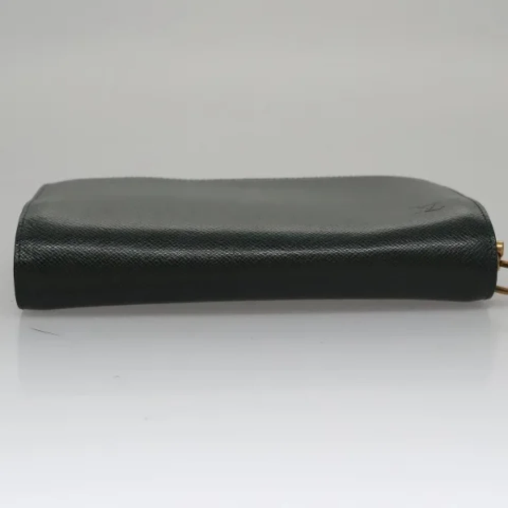 Louis Vuitton Vintage Pre-owned Leather clutches Green Dames