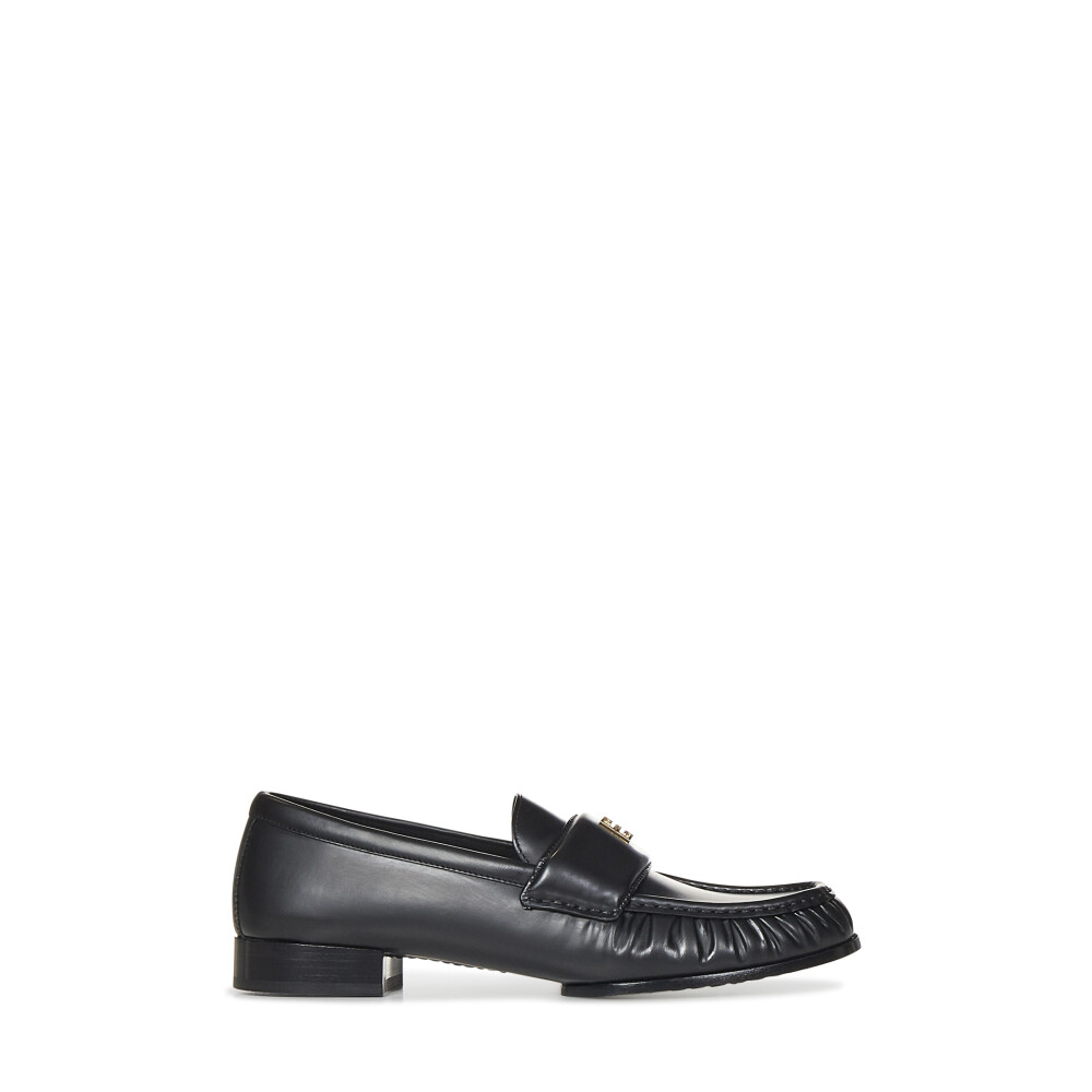 Givenchy Flats Shop Flats from Givenchy online at Miinto