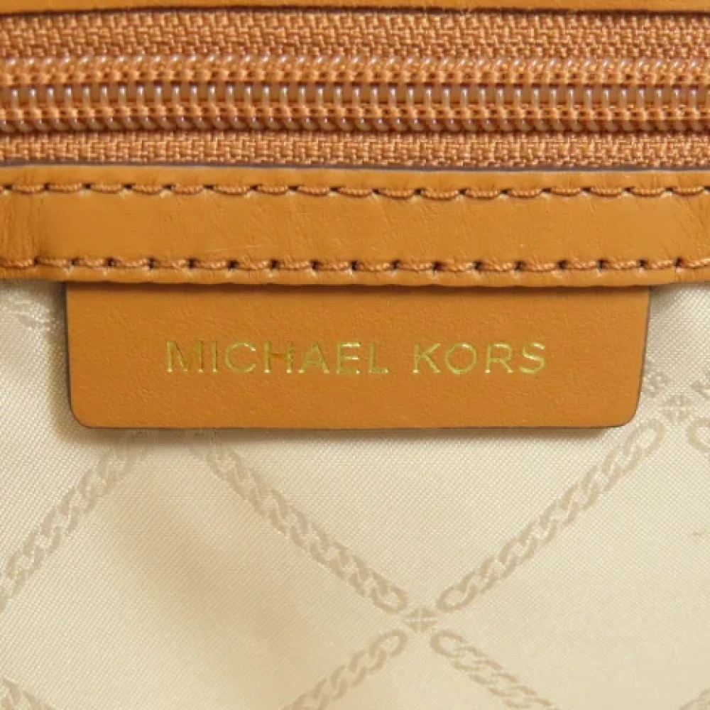 Michael Kors Pre-owned Plastic backpacks Brown Dames