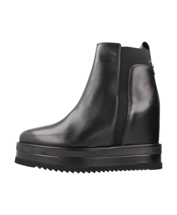 ankle-boots