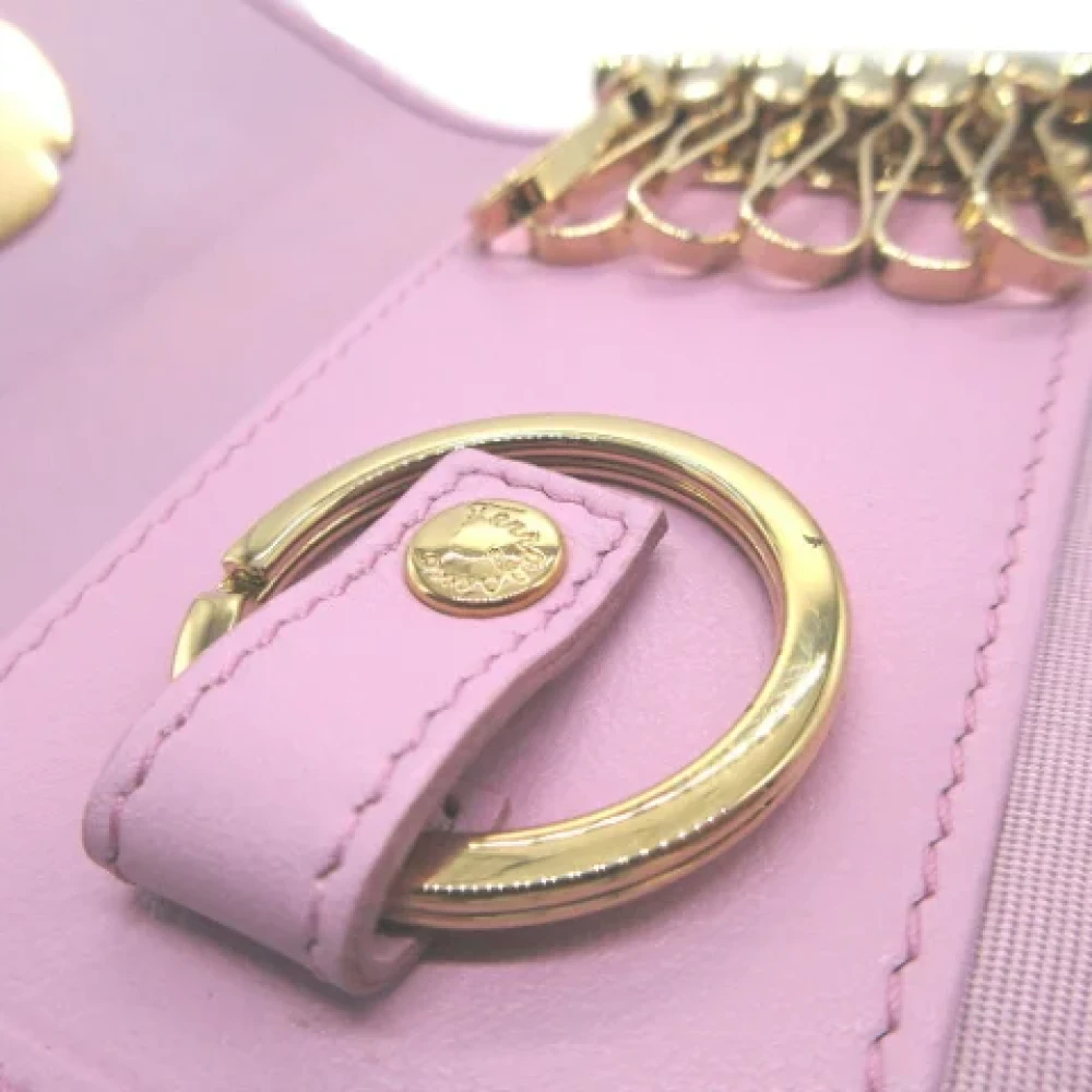 Salvatore Ferragamo Pre-owned Leather key-holders Pink Dames