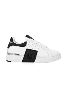 chunky-sole-sneaker-with-logo-detailing