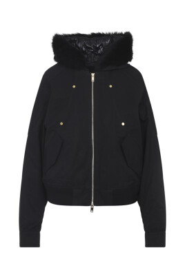 veste-noire-pour-femmes-aw25