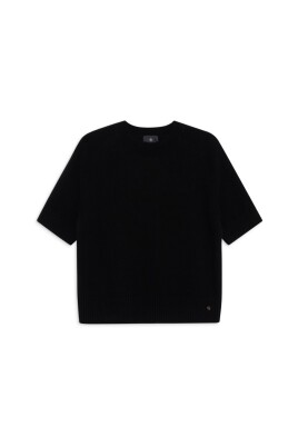 cache-cache-noir-pull-jackson-style