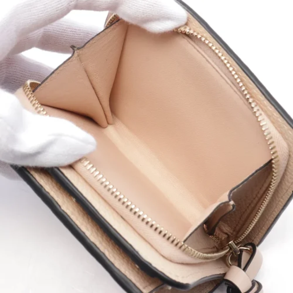 Chloé Pre-owned Leather wallets Beige Dames