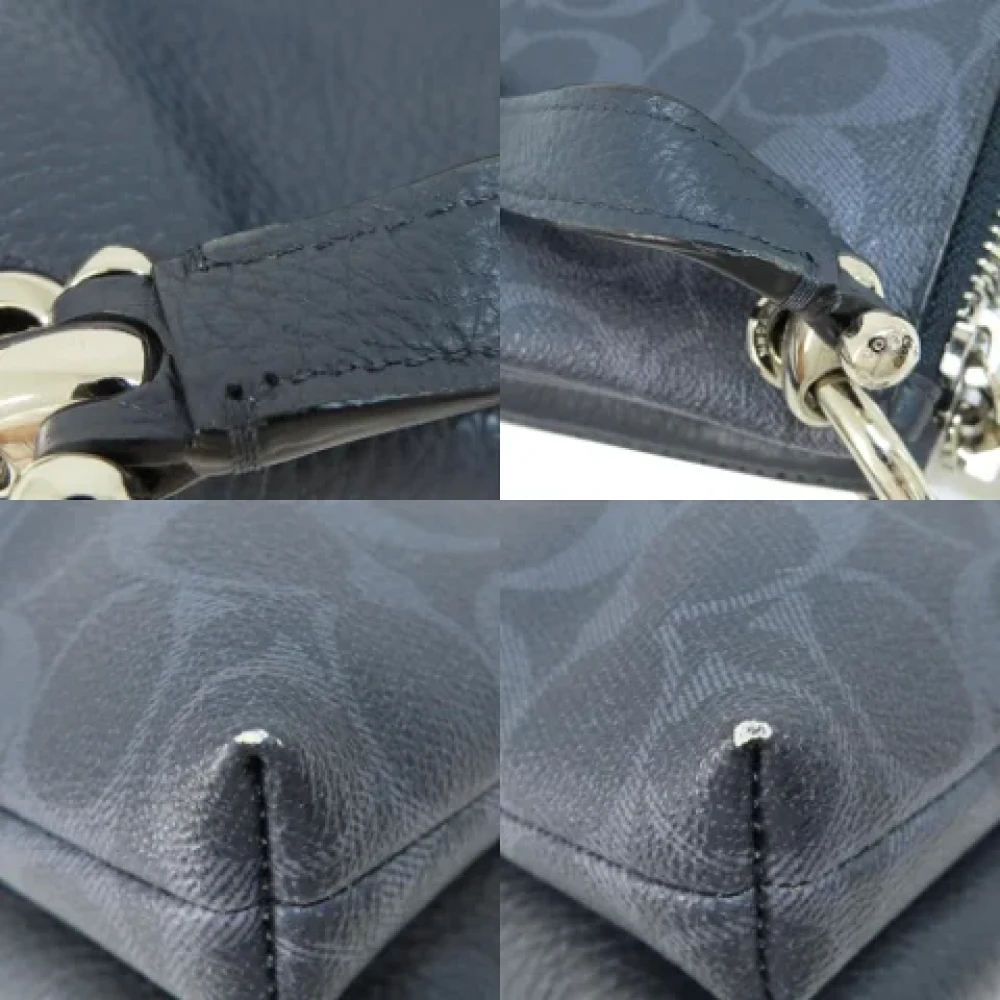 Coach Pre-owned Plastic shoulder-bags Blue Dames