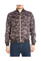 chaqueta-de-mezclilla-elegante