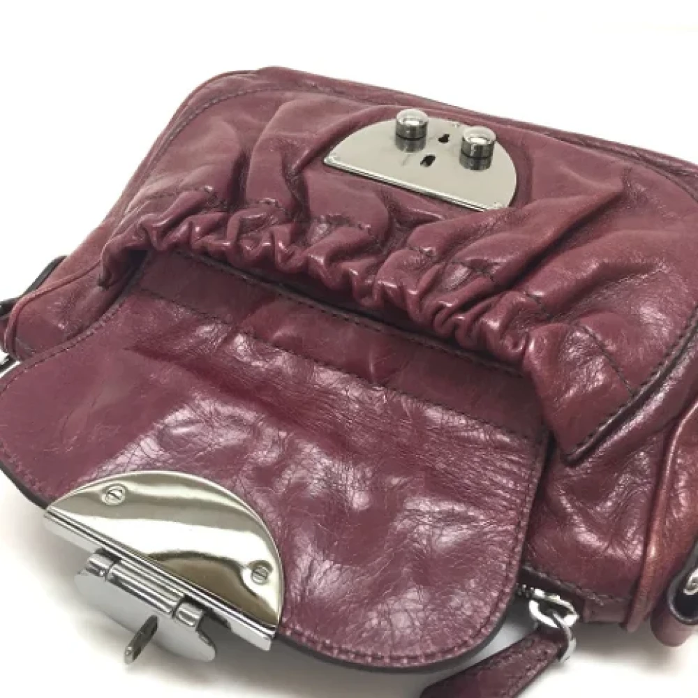 Miu Pre-owned Leather shoulder-bags Red Dames