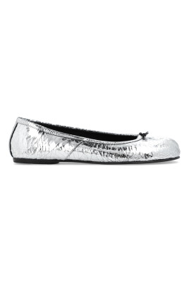 tabi-broken-mirror-ballerina