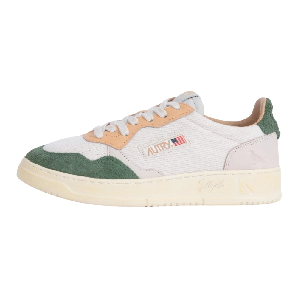 Autry Medalist Low Super Vintage x Staple Sneakers White