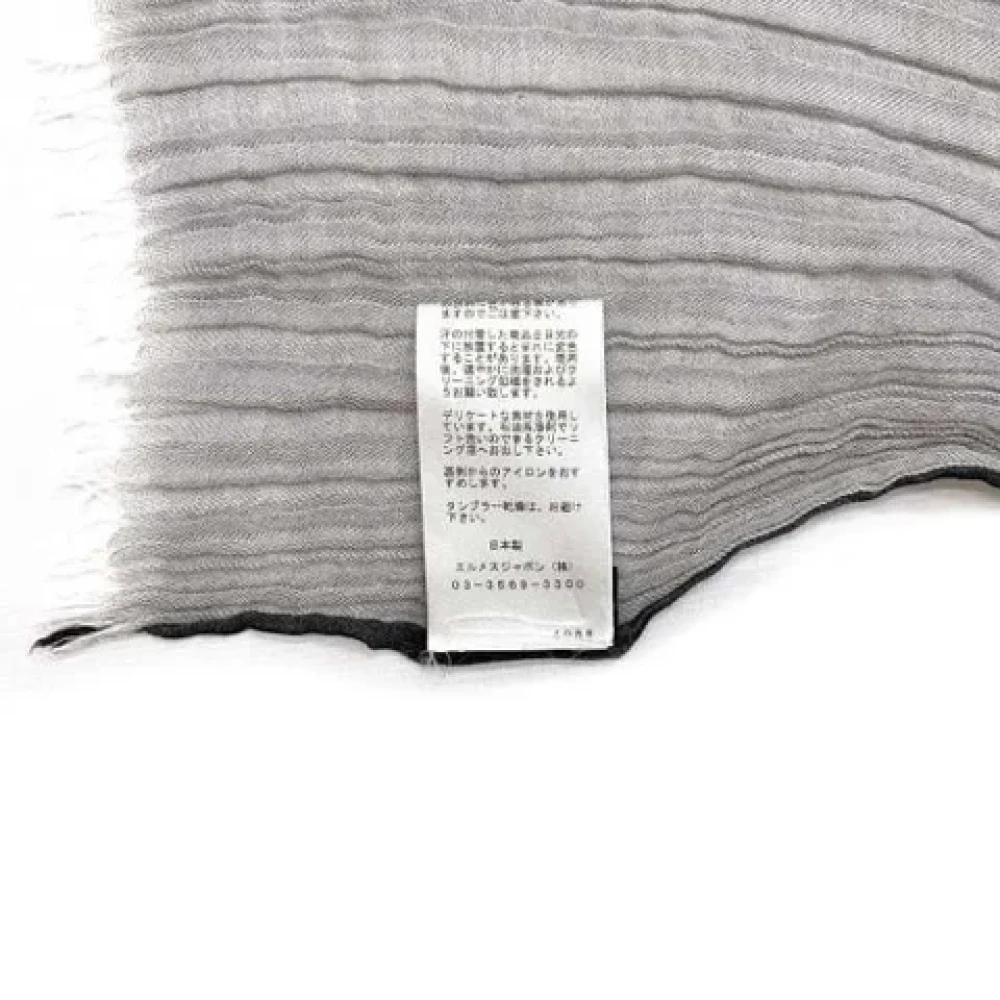 Hermès Vintage Pre-owned Cotton scarves Gray Dames