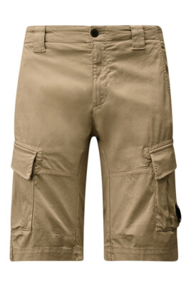 cargo-shorts-in-sateen-stretch-fabric