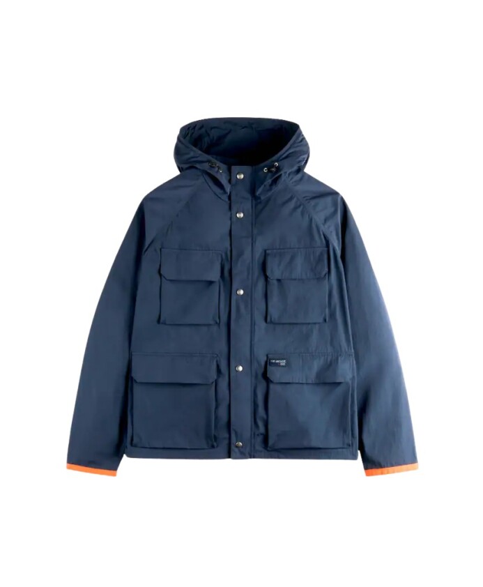coupe-vent-bleu-a-capuche