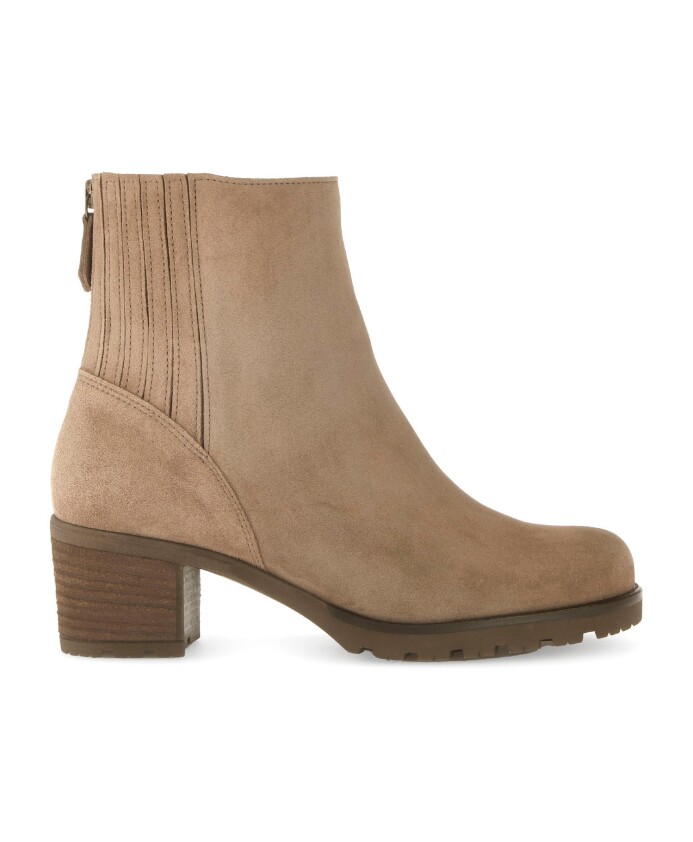 bottines-taupe-en-daim