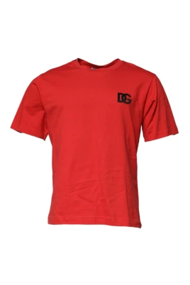 Röd T-shirt med logopatch och rund hals i bomull
