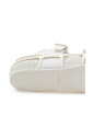 sneaker-en-toile-blanche-avec-semelle-en-caoutchouc