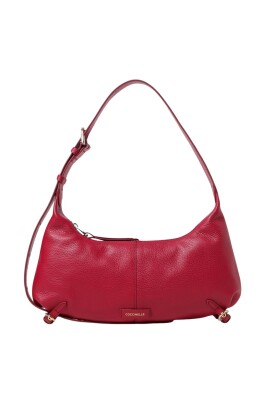 red-leather-shoulder-bag-woman