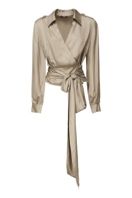 beige-top-with-balloon-sleeves