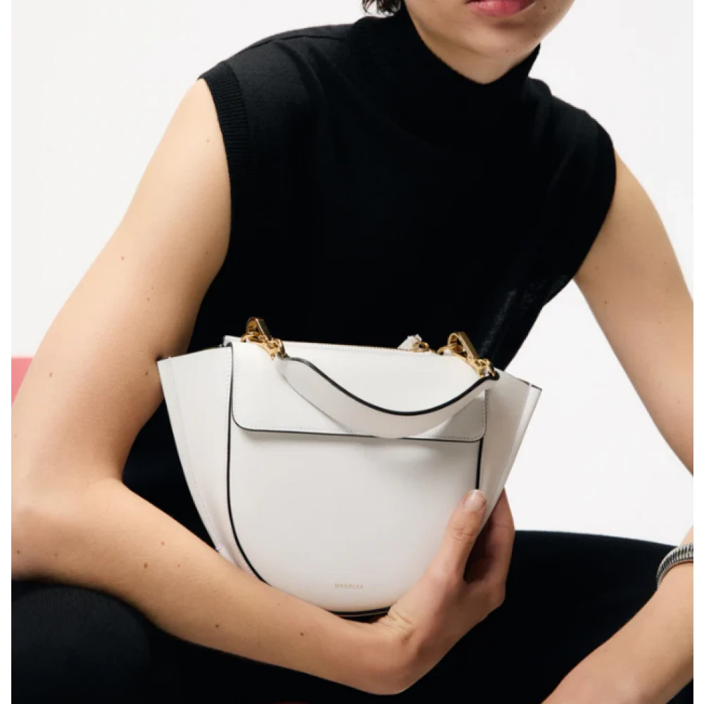 Wandler Witte Crossbody Tas met Magneetsluiting White Dames