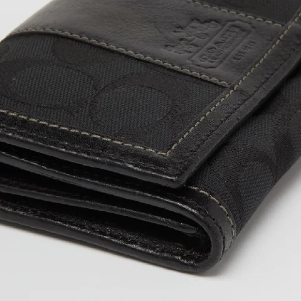 Coach Pre-owned Canvas wallets Black Dames