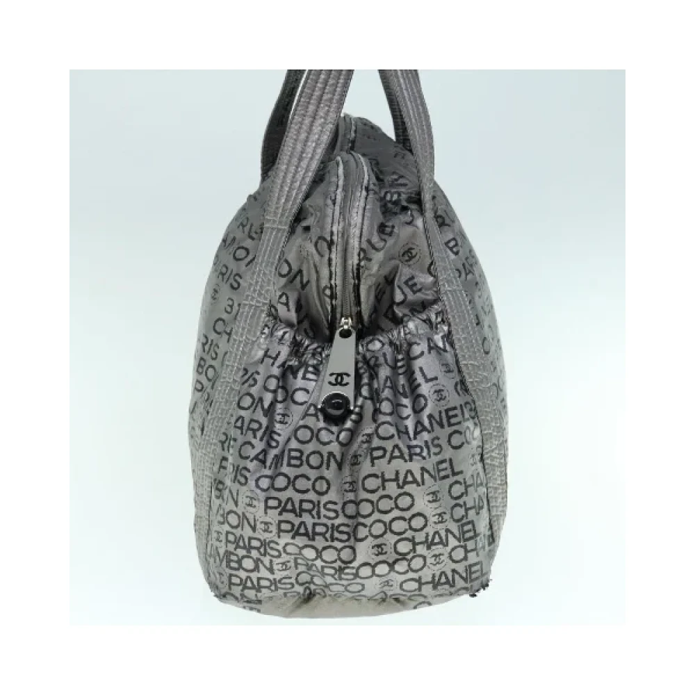 Chanel Vintage Pre-owned Nylon chanel-bags Gray Dames