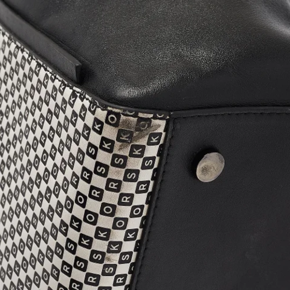 Michael Kors Pre-owned Leather totes Black Dames