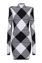 robe-courte-en-maille-gingham-roulee