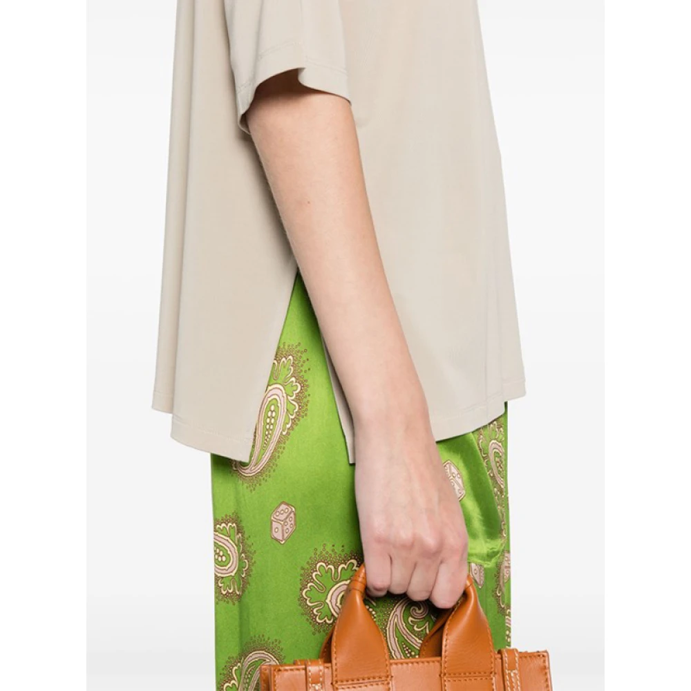 Le Tricot Perugia Beige V-hals T-shirt met dropped shoulders Beige Dames