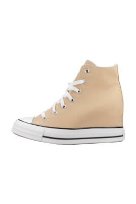 sneakers-a-talon-compense