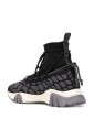 baskets-a-cordon-de-serrage-et-details-en-dentelle