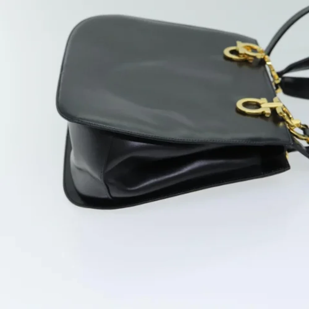 Salvatore Ferragamo Pre-owned Leather handbags Black Dames