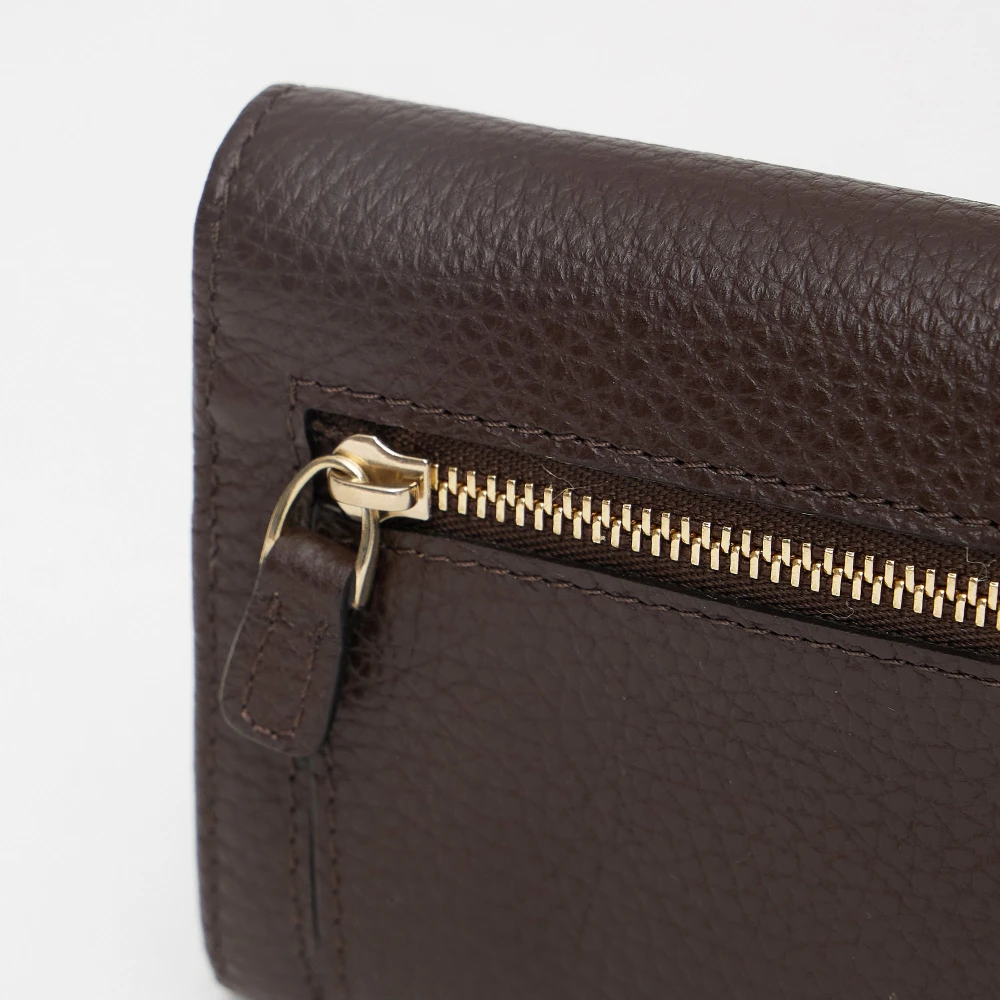 Trussardi Gouden Metalen Logo Portemonnee Brown Dames