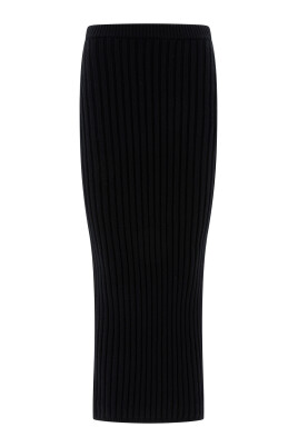 black-knit-skirt-aw24