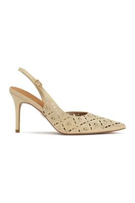 Kräm slingback pumps med öppet mönster.Denna produkt är liten i storleken.