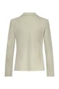 blazer-met-zakken-en-getailleerde-pasvorm