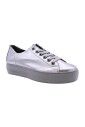 leo-sneaker