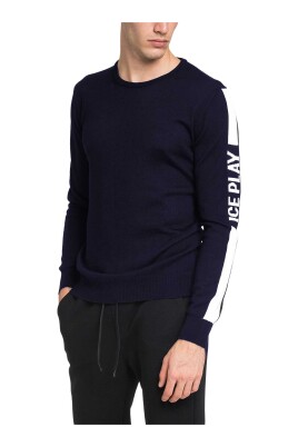 pull-en-tricot-bleu