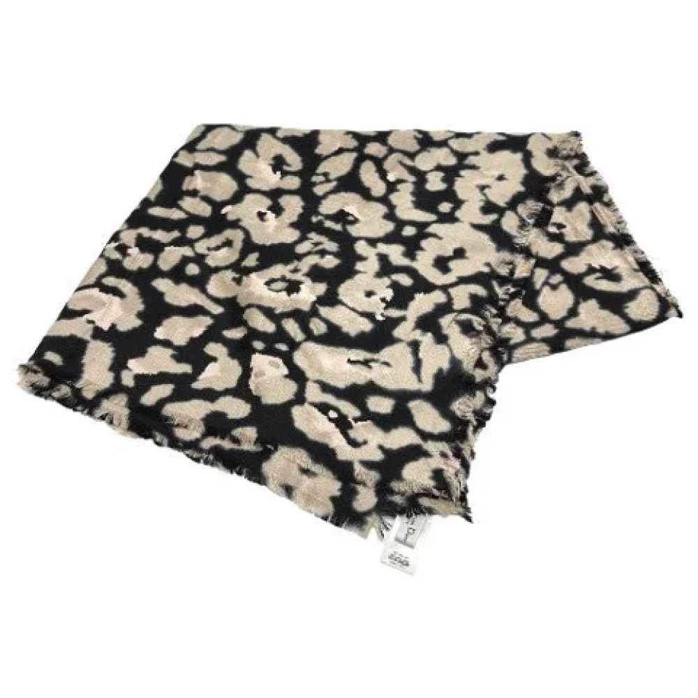 Dior Vintage Pre-owned Silk scarves Beige Dames